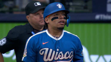 William Contreras pega jonrón de tres carreras