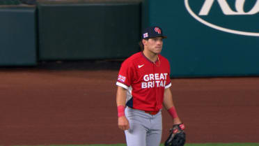 Nate Eaton nabs J.J. D'Orazio at second