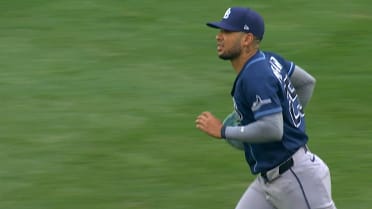 Victor Mesa Jr.'s diving grab
