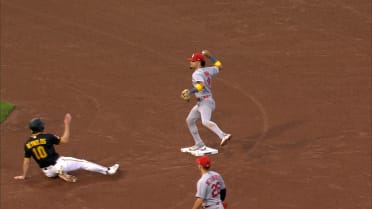 Masyn Winn starts a nice double play