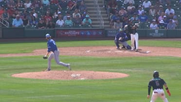 Óscar Mercado's bases-clearing double