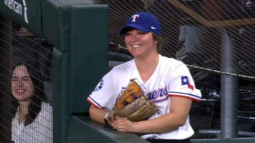 Rangers' ball girl makes a stellar catch