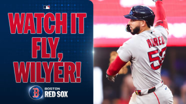 Wilyer Abreu's solo home run (21)