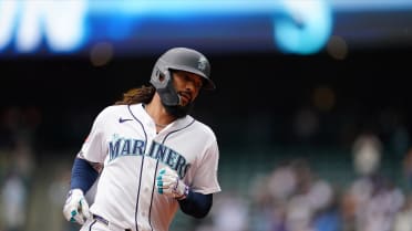 J.P. Crawford's leadoff home run (10)