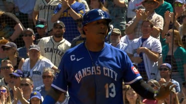 Salvador Perez scores with nifty slide after review
