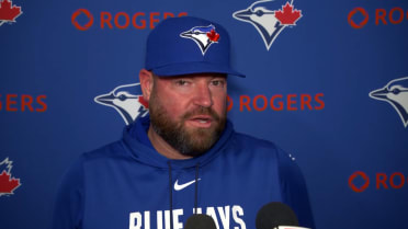 John Schneider talks Alejandro Kirk's injury, loss