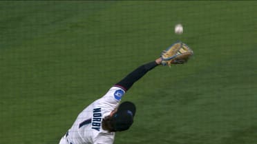 Connor Norby's over-the-shoulder grab