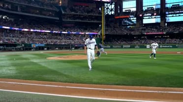 Jacob deGrom strikes out the side in the 4th