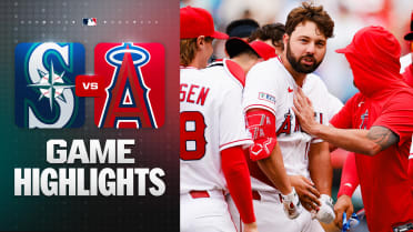 Nolan Schanuel walks it off in extras in Angels' win