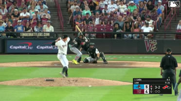 Starlyn Caba triples (2) on a fly ball to center fielder Daniel Guilarte. Cam Clayton scores. Dillon Head scores.