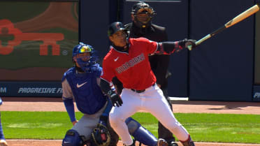 Brito debuta en MLB con doble