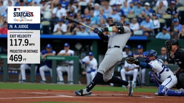 Aaron Judge pega un bambinazo de 469 pies y 117.9 mph