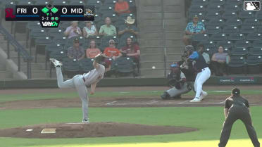 Bobby Boser singles on a sharp line drive to left fielder Yeison Morrobel. Leo De Vries scores. Euribiel Angeles to 2nd.