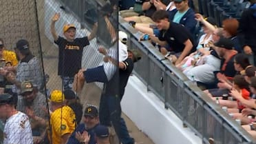 Fan makes a nice catch on ball hit by Konnor Griffin
