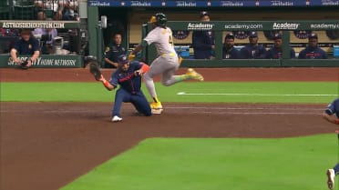 Jeremy Peña throws out Butler after a review 