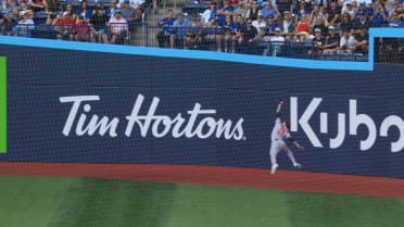 Colton Cowser's great running catch