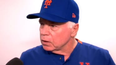 Showalter on defense, Alonso