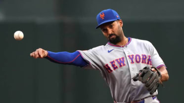 Tremenda atrapada en clavado de Marcus Semien