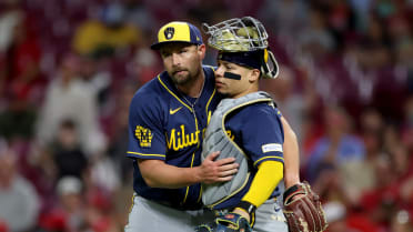 Joel Kuhnel secures Brewers' 2-1 win