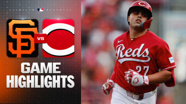 Stewart, Steer go deep in the Reds' 2-1 win