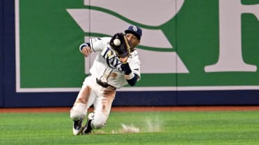 Chandler Simpson's sliding snag