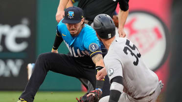 Cody Bellinger is caught stealing second after review