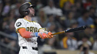 Merrill detona jonrón solitario