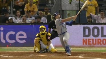 Hayden Senger's solo homer