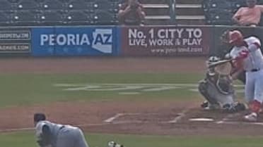 Alfredo Duno's RBI double