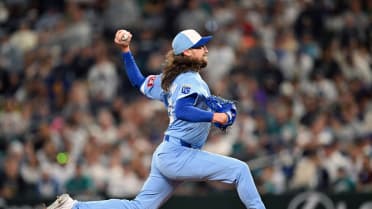 Matt Strahm sends the game into extra innings