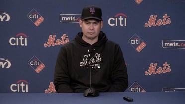 Carlos Mendoza discusses the Mets' 4-2 loss