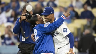 Sonya Pankey Robinson throws out first pitch