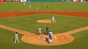 Starlyn Caba's solo home run