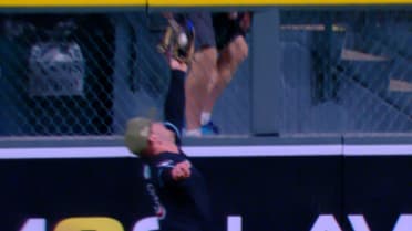 Tim Tawa's great jumping grab
