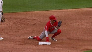 Zach Neto steals second base in the 1st