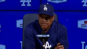 Dave Roberts remembers Bobby Cox