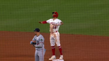 Angels pull off double steal in the 10th