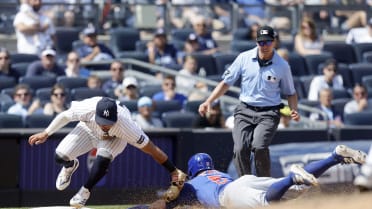 Yankees nab Jon Berti after successful challenge