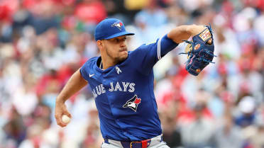 José Berríos collects five K's vs. the Phillies