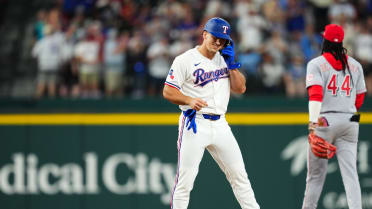 Wyatt Langford's game-tying double