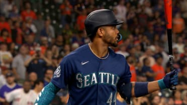 Julio Rodríguez's game-tying walk
