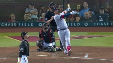 Justin Turner's solo home run (6)