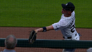 Spencer Torkelson's great catch in foul-territory