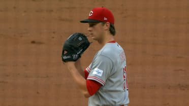 Brady Singer poncha a Nolan Gorman