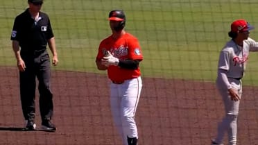 Pete Alonso doubles, scores on balk