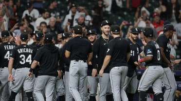 Radio call of White Sox advancing to the ALDS