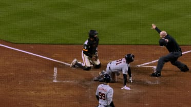 Zach McKinstry's RBI fielder's choice