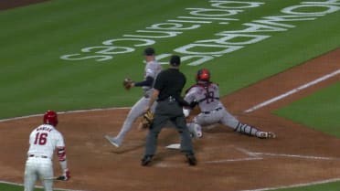Jake Meyers cuts down tying run after review