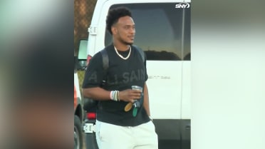 Jorge Polanco and Luke Weaver arrive at spring camp