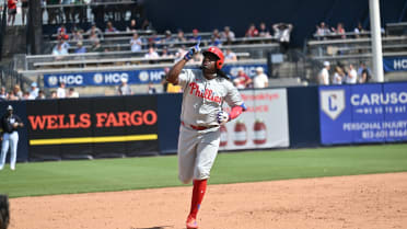 Jonrón de dos carreras de Felix Reyes